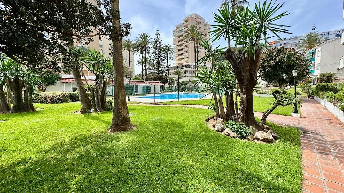 Escapada De Relax Y Diseno Con Piscina Y Barbacoa Villa Torremolinos